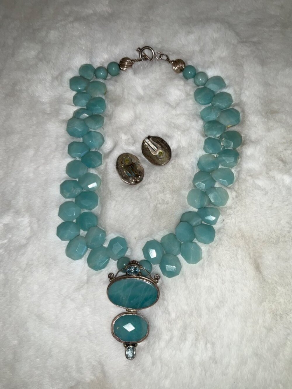 Vintage Chunky Gemstone Necklace & Earring Set With Silver Accents - Picture 4 of 6